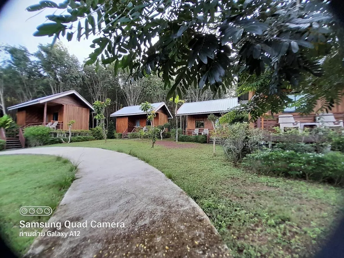 Lanta Para Hut Koh Lanta